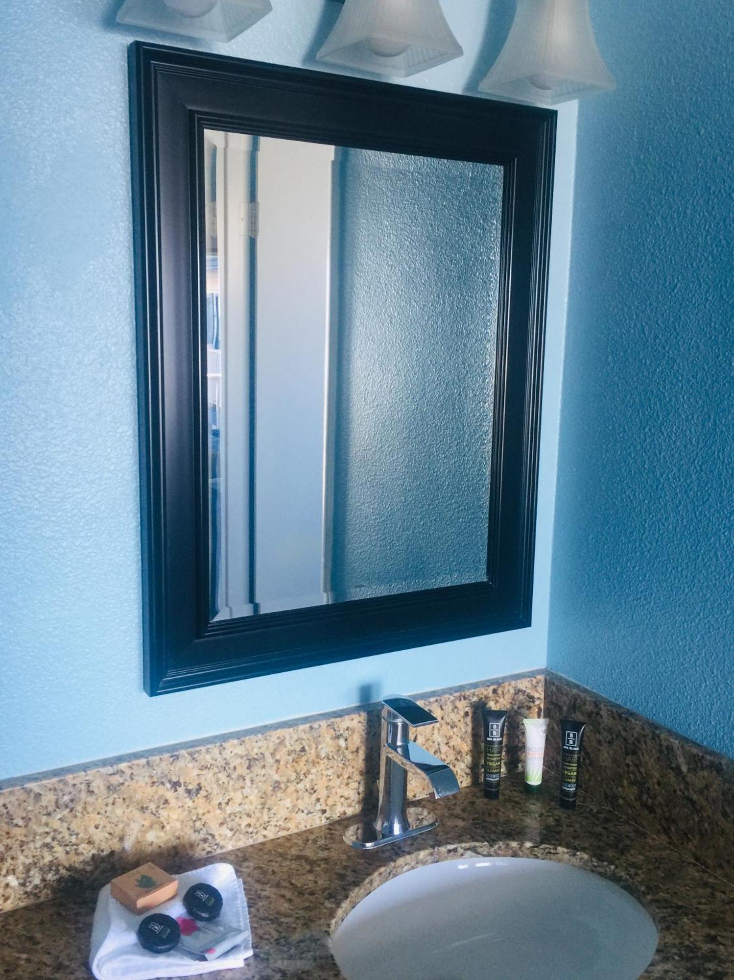 Queen Room with Two Queen Beds - Non-Smoking,1280742772:JPEG