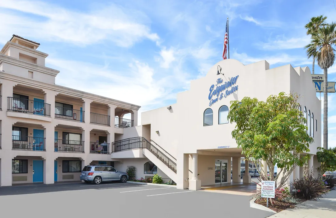 Edgewater Inn And Suites-1